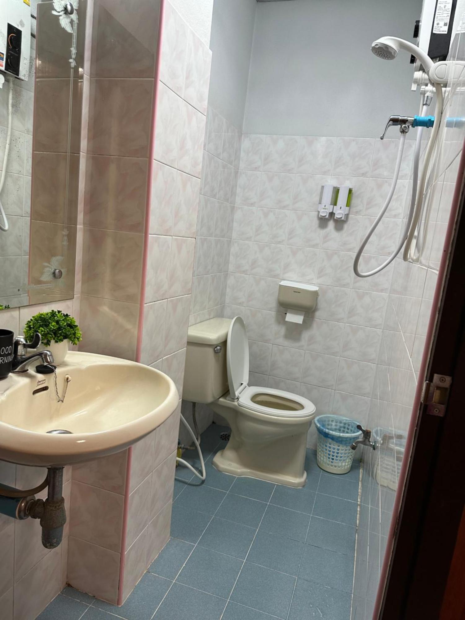 Kong Khong Homestay Хатъяй Экстерьер фото
